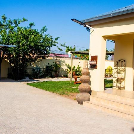 Home@Amalia'S Rundu Ngoại thất bức ảnh