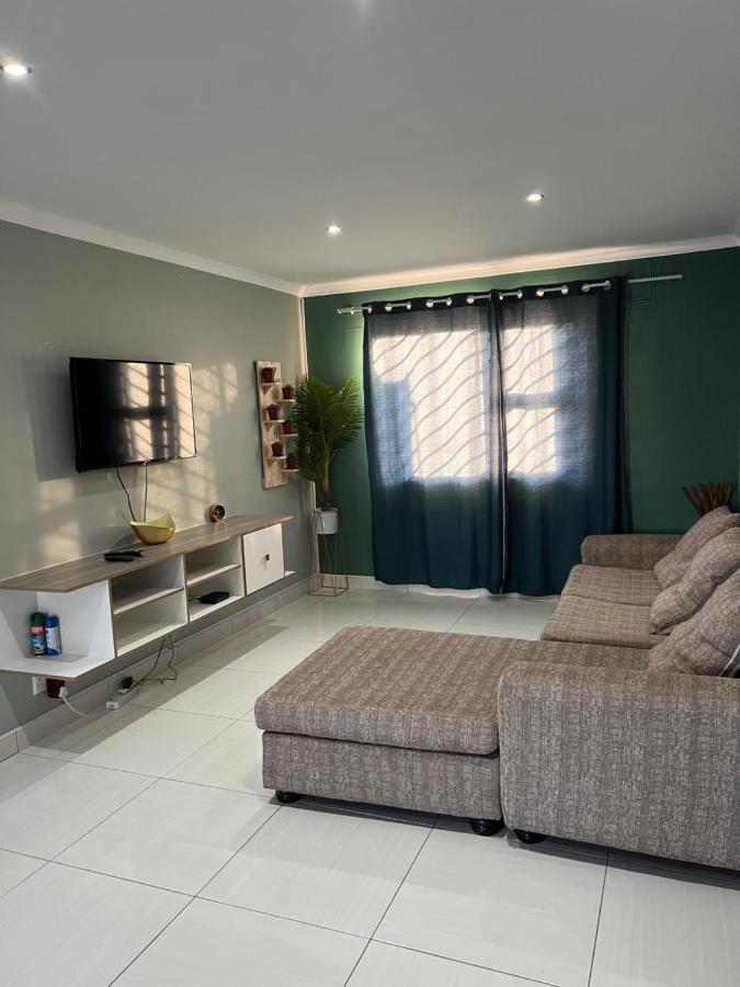 Home@Amalia'S Rundu Ngoại thất bức ảnh