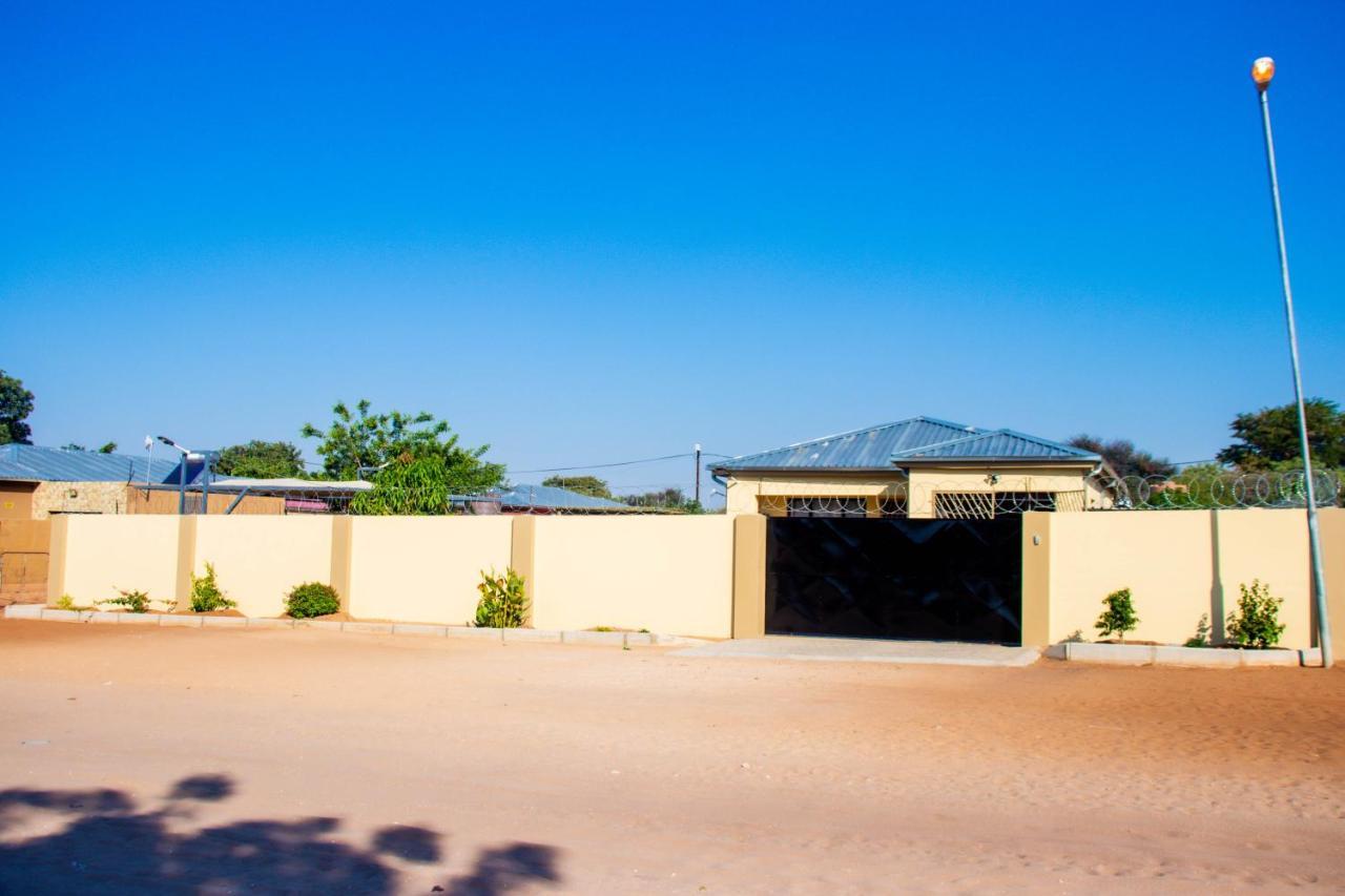 Home@Amalia'S Rundu Ngoại thất bức ảnh