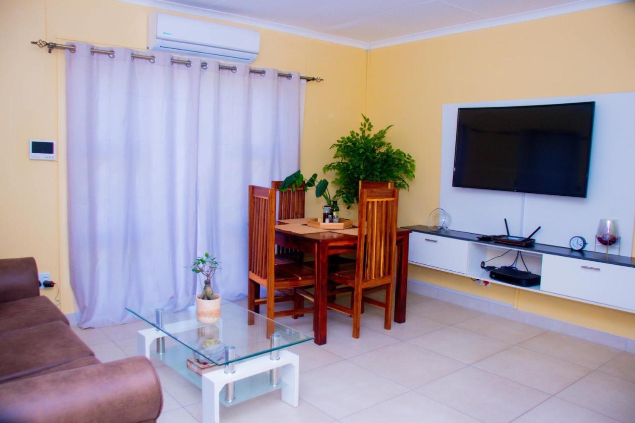 Home@Amalia'S Rundu Ngoại thất bức ảnh